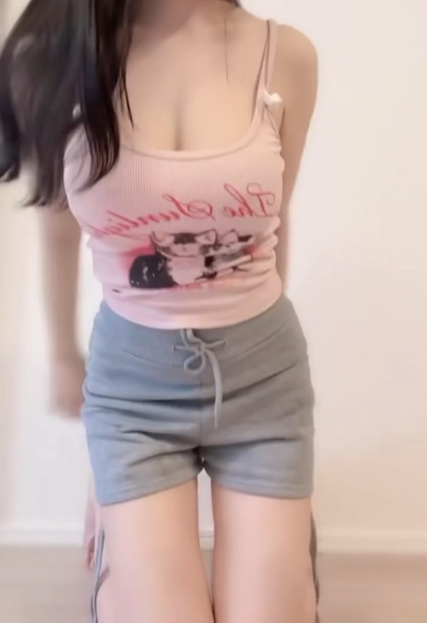 Asahi Ogawa Abbigliamento da camera rosa 01
