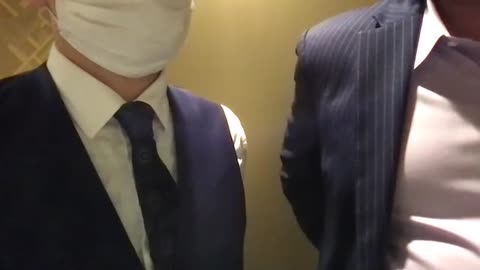 日払いの暮らしと、働く覚悟の映像