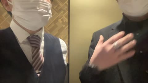 完売へ向けて、店が動くことの映像
