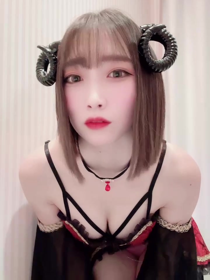 東堂れみ 角のヘッドアクセサリー